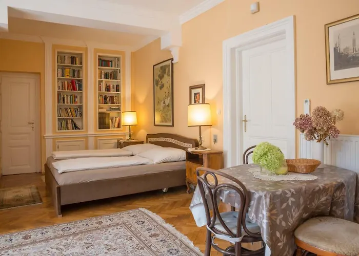 Pensión Neuwirth Greifenstein